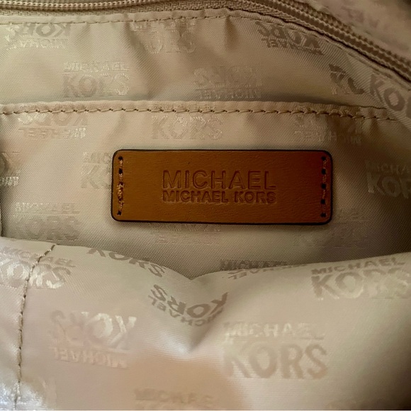 Sold MICHAEL KORS Pebble Leather Fulton Chain Med Shoulder Tote Luggage Brown - Picture 8 of 14